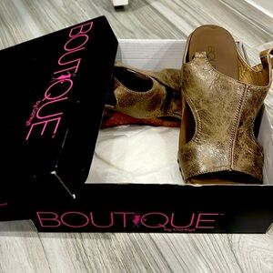 Boutique by Corkys